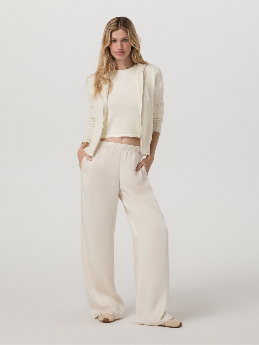 Vuori Nova Satin Wideleg Pant Milkweed S NEW NWT
